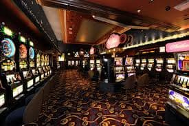 tapki 100 Live Casino Tables